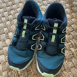 Salomon Kids Speedcross Trail Running Shoes size 3